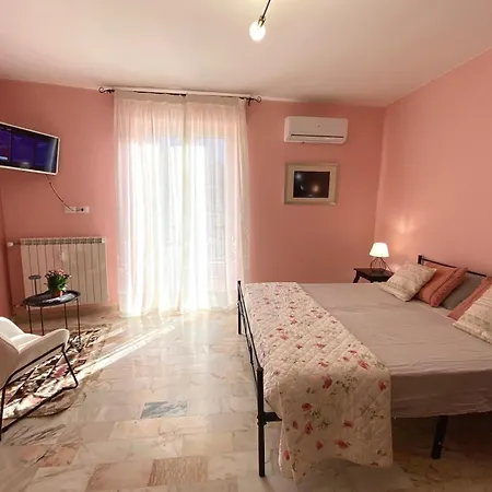 Attico Flora Apartmán Sanremo