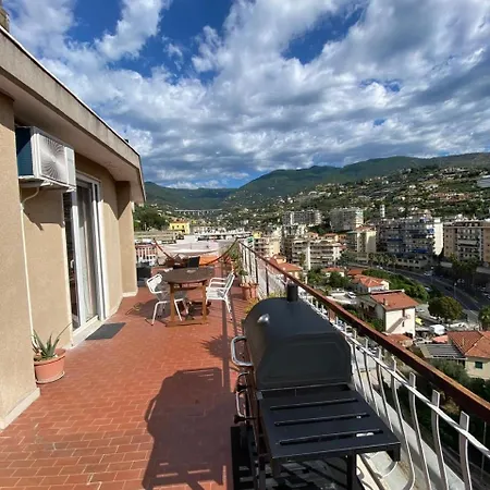 Apartament Attico Flora